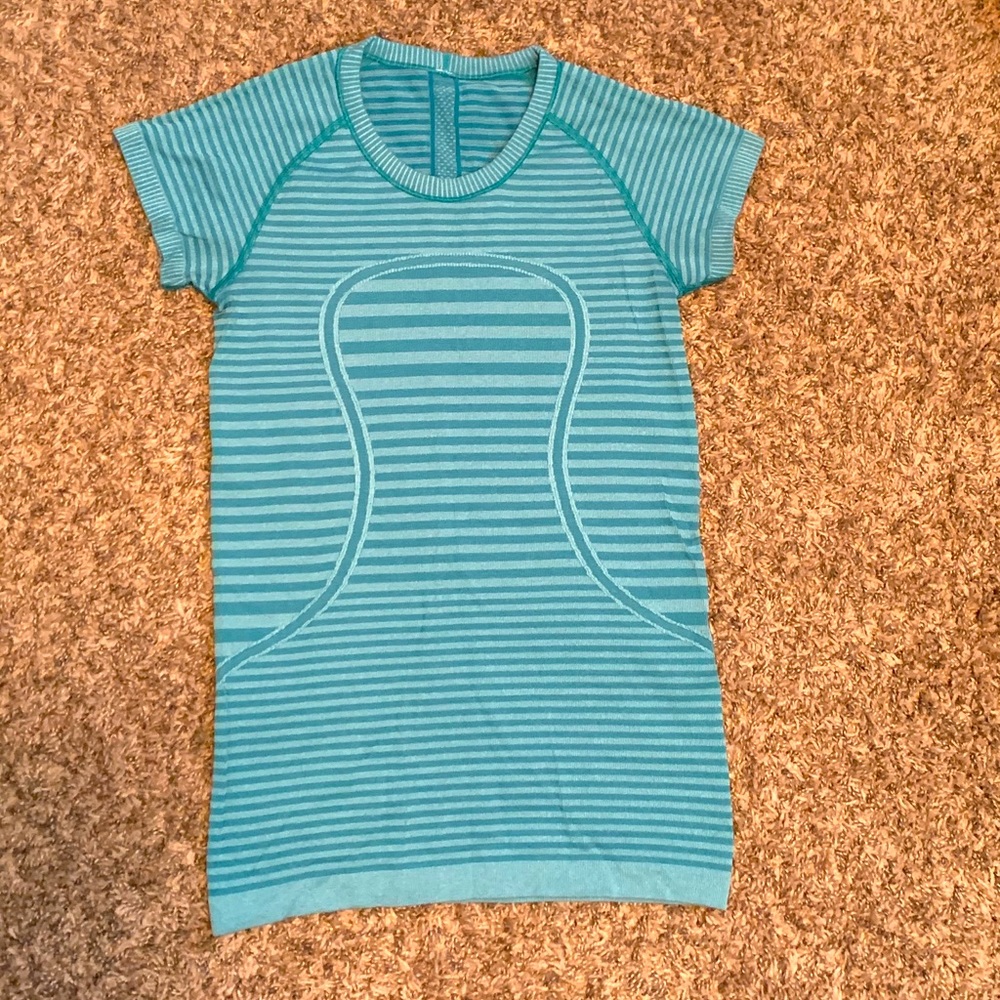 Lululemon Run Swiftly short sleeve
